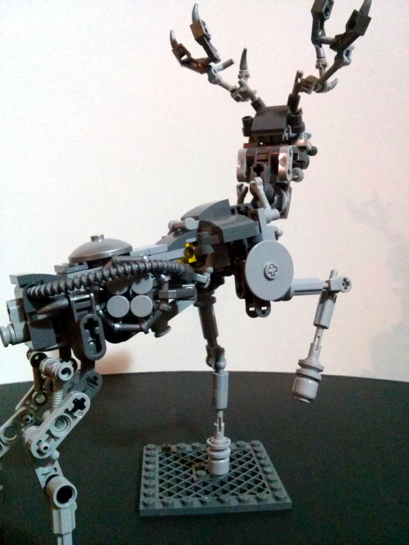 Illustration for article titled Robot stag is a terrifying alternate build for the Lego Exo-Suit